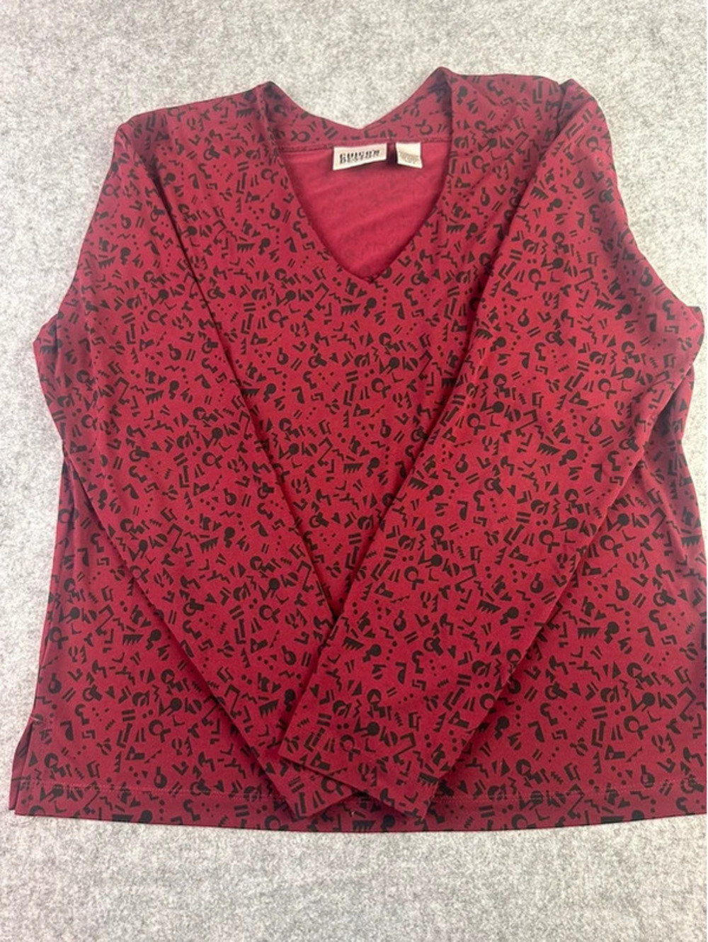 Chico’s Design Abstract Geometric Print V Neck Top Size 2 Burgundy
